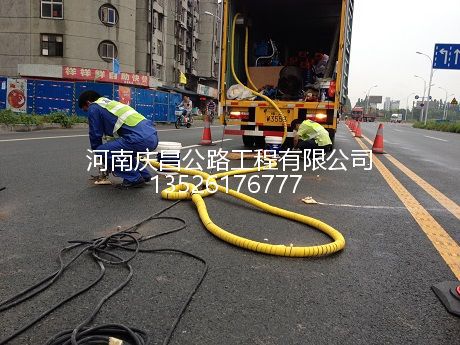 公路注漿施工隊：冬季日常道路養(yǎng)護工作，十分重要！